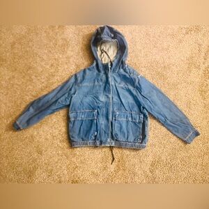 Levi’s Blue Denim Jean Jacket |90s Theme| Women Sz M|NWT